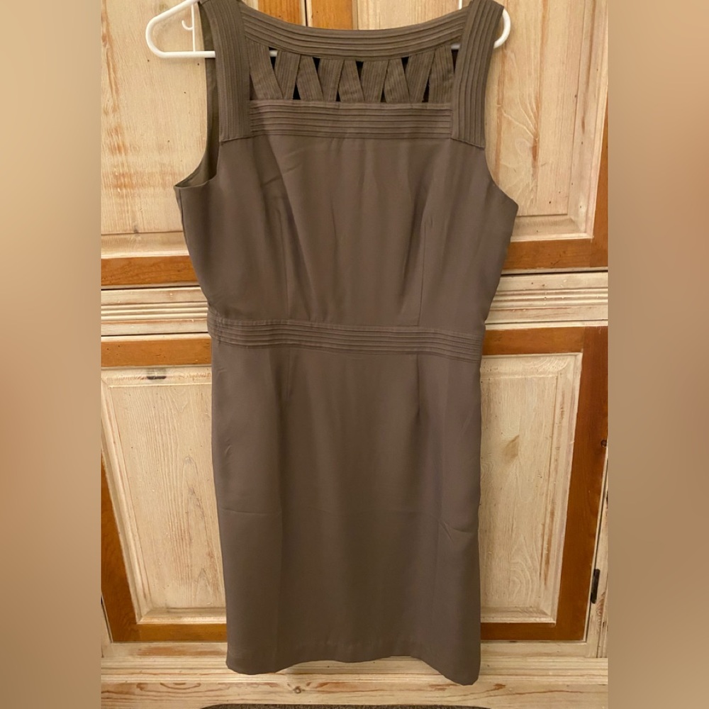 Banana Republic Sheath Dress- Ladies- Size 8 -Taupe